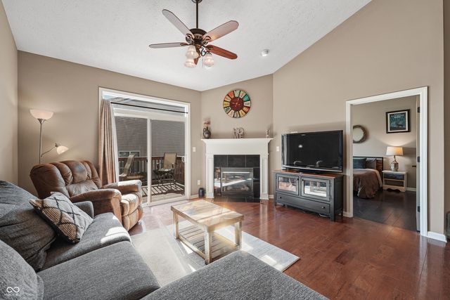 11505 Grassy Court 102, Fishers, IN 46037