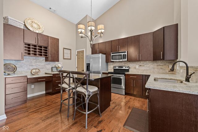 11505 Grassy Court 102, Fishers, IN 46037