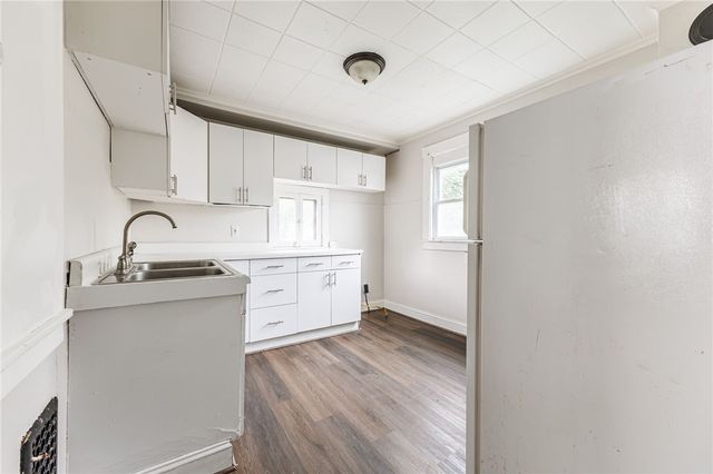 140 Curlew Street, Rochester, NY 14613