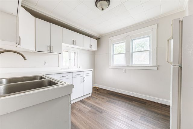 140 Curlew Street, Rochester, NY 14613