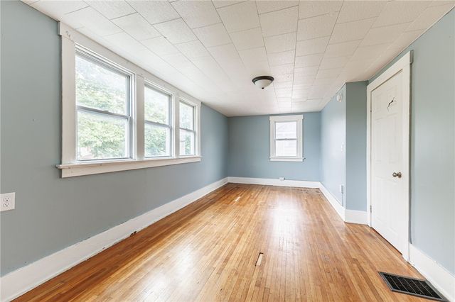 140 Curlew Street, Rochester, NY 14613