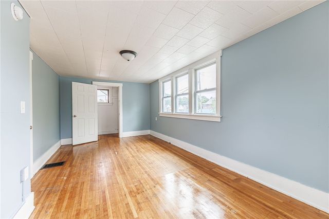 140 Curlew Street, Rochester, NY 14613