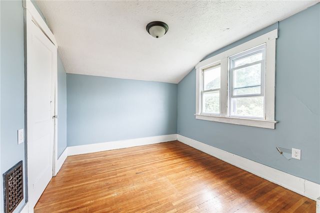 140 Curlew Street, Rochester, NY 14613