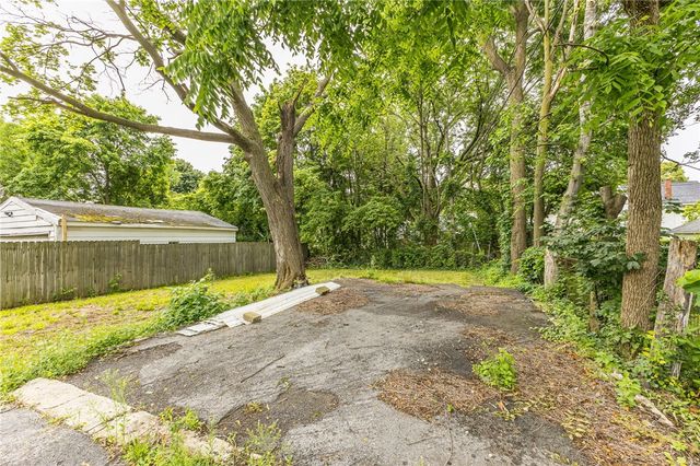 140 Curlew Street, Rochester, NY 14613