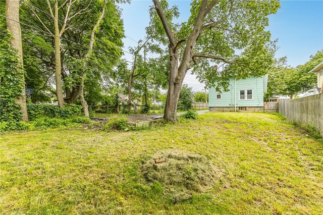 140 Curlew Street, Rochester, NY 14613