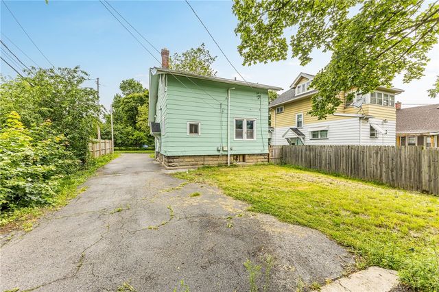 140 Curlew Street, Rochester, NY 14613