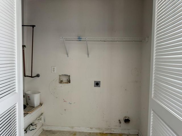 2112 Bradford Pear SE Circle, Conyers, GA 30013