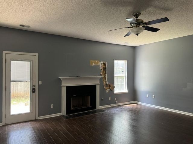 2112 Bradford Pear SE Circle, Conyers, GA 30013