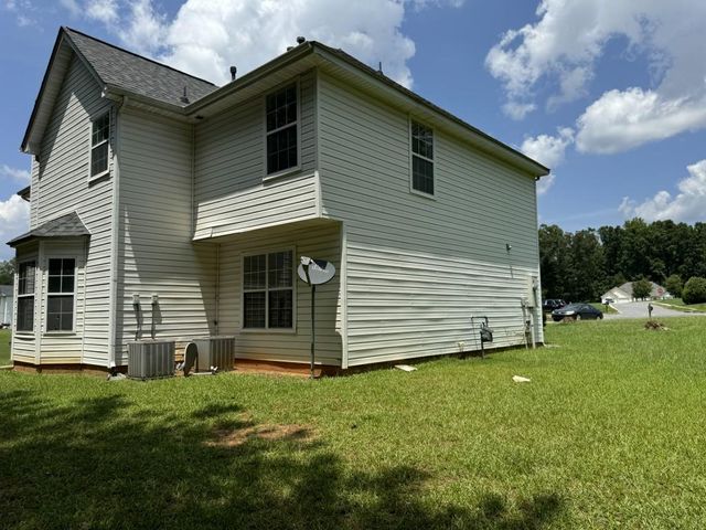 2112 Bradford Pear SE Circle, Conyers, GA 30013