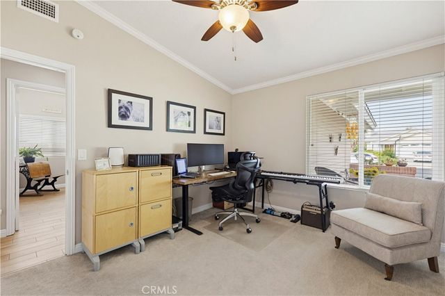 27814 Santa Clarita Road, Saugus, CA 91350