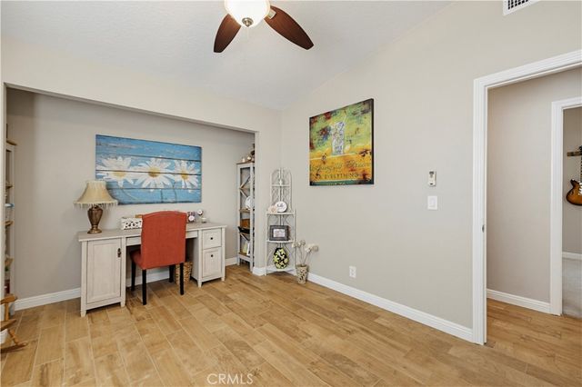 27814 Santa Clarita Road, Saugus, CA 91350