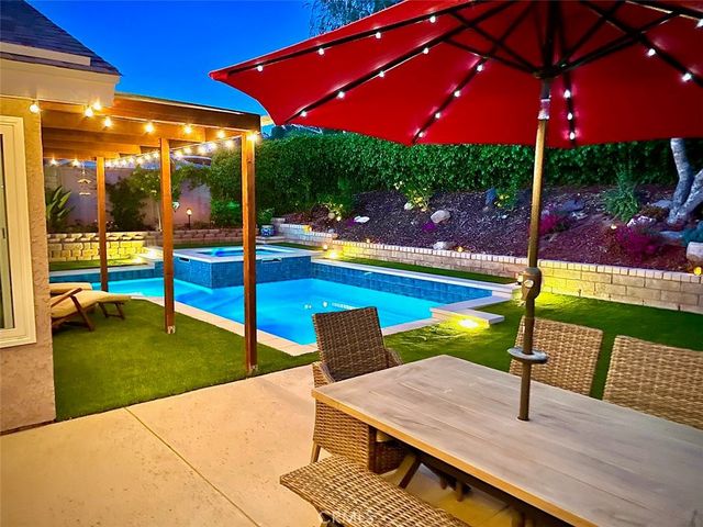 27814 Santa Clarita Road, Saugus, CA 91350