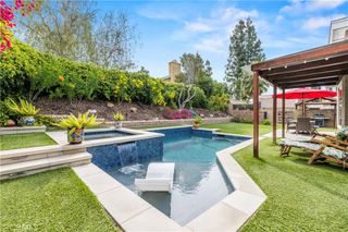 27814 Santa Clarita Road, Saugus, CA 91350