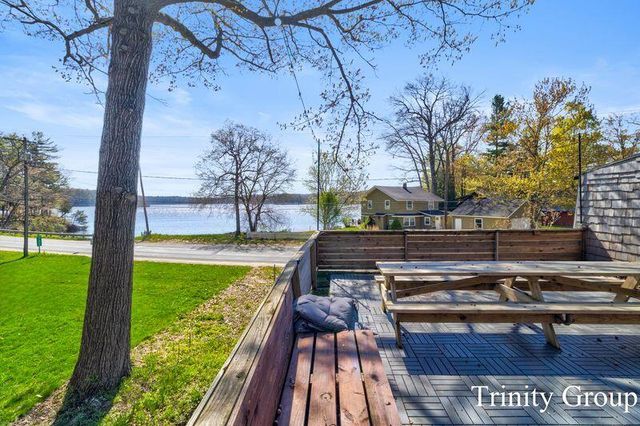 7615 S Croton Hardy Drive, Newaygo, MI 49337