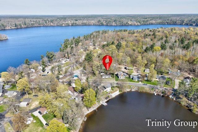 7615 S Croton Hardy Drive, Newaygo, MI 49337