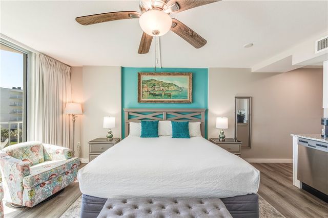 800 Sandcastle Dr 311, Port Aransas, TX 78373