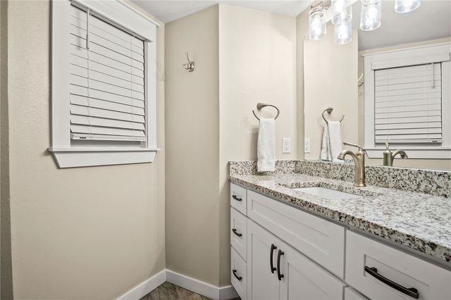 800 Sandcastle Dr 311, Port Aransas, TX 78373