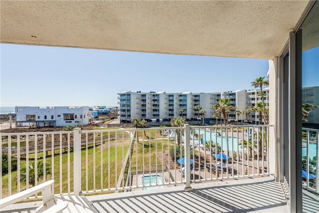 800 Sandcastle Dr 311, Port Aransas, TX 78373