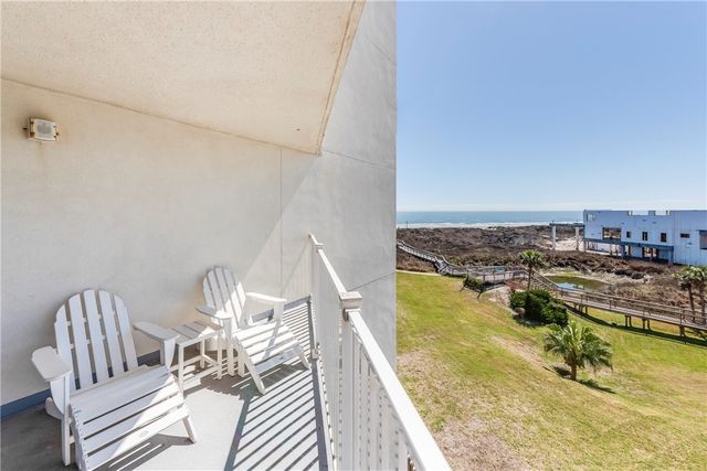 800 Sandcastle Dr 311, Port Aransas, TX 78373