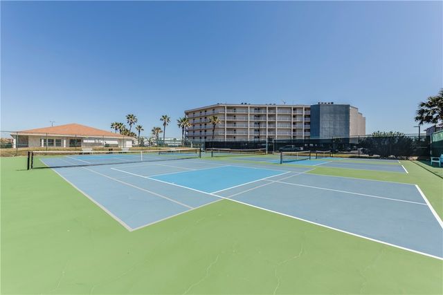 800 Sandcastle Dr 311, Port Aransas, TX 78373