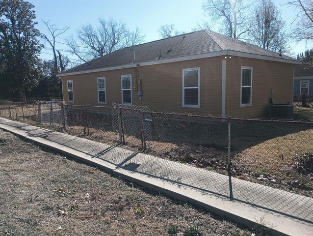 995 Ewing Street, Beaumont, TX 77701