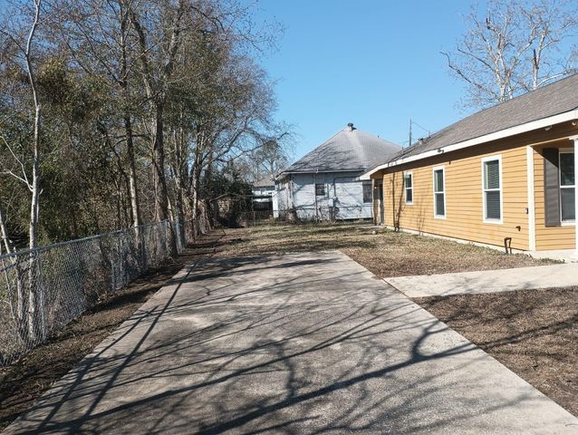 995 Ewing Street, Beaumont, TX 77701