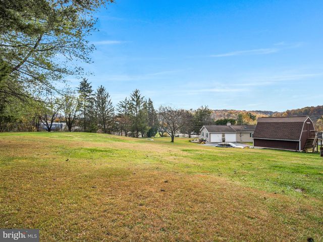 101 OLD FERRY RD, Millerstown, PA 17062