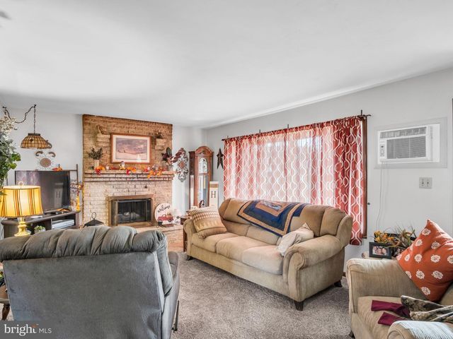 101 OLD FERRY RD, Millerstown, PA 17062