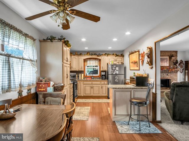 101 OLD FERRY RD, Millerstown, PA 17062