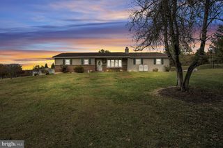 101 OLD FERRY RD, Millerstown, PA 17062