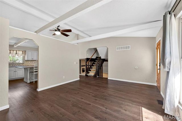 4 Red Oaks Drive, St Peters, MO 63376