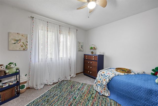 290 W 33rd Avenue, Marion, IA 52302