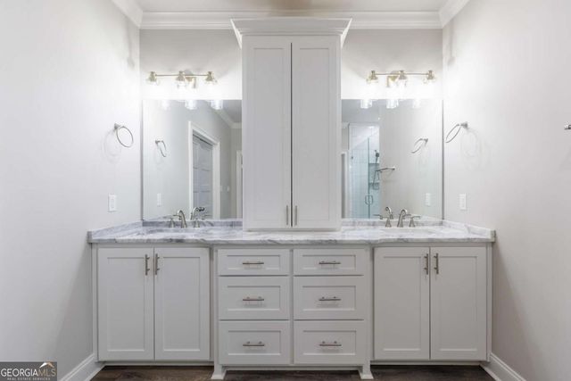 601 Pine Point Circle, Valdosta, GA 31602