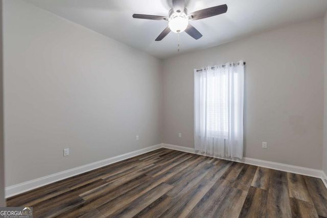 601 Pine Point Circle, Valdosta, GA 31602