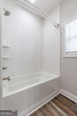 601 Pine Point Circle, Valdosta, GA 31602