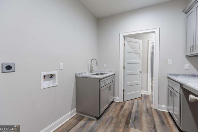 601 Pine Point Circle, Valdosta, GA 31602