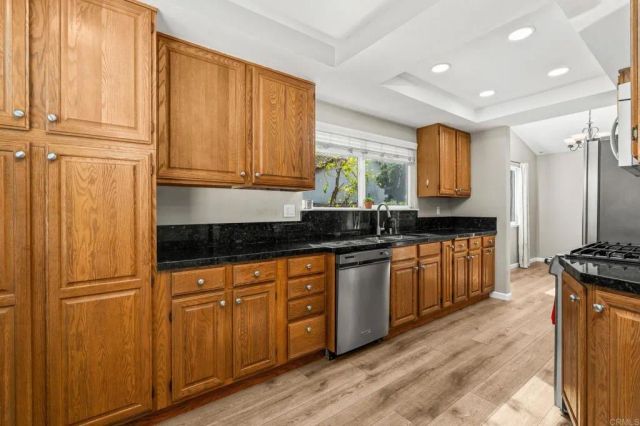 2049 Camino Dr, Escondido, CA 92026