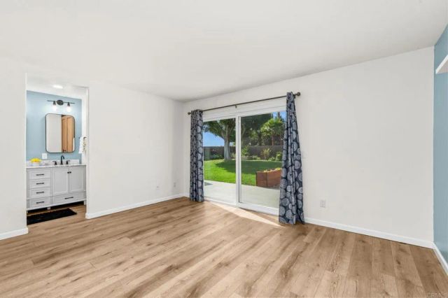 2049 Camino Dr, Escondido, CA 92026