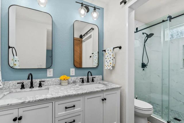 2049 Camino Dr, Escondido, CA 92026