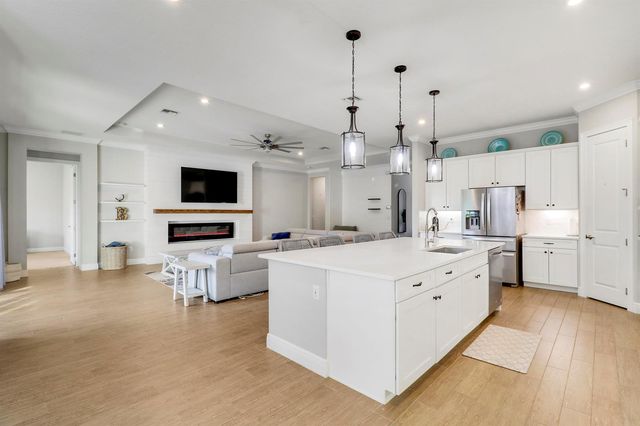 9240 Greenspire Lane, Lake Worth, FL 33467