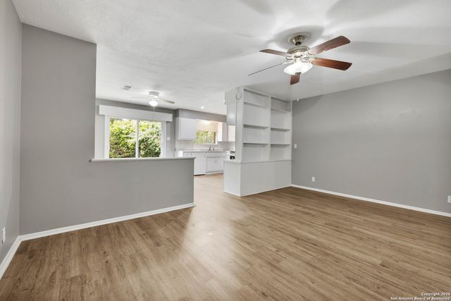 6014 EVERS RD, Leon Valley, TX 78238