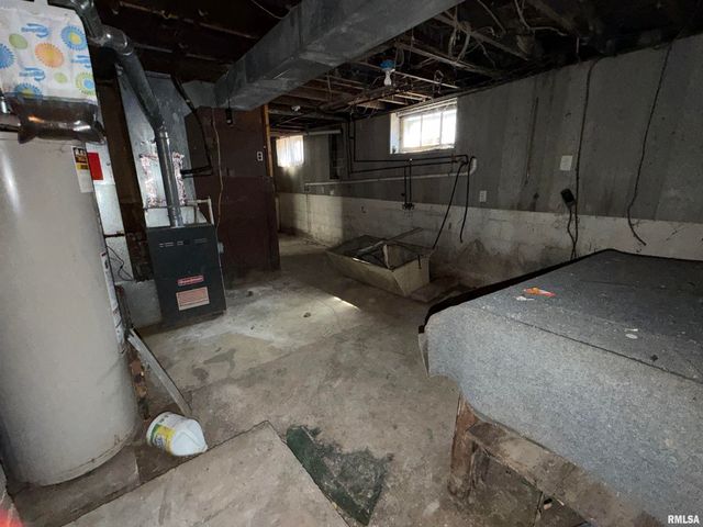 2313 S 13TH Street, Springfield, IL 62703