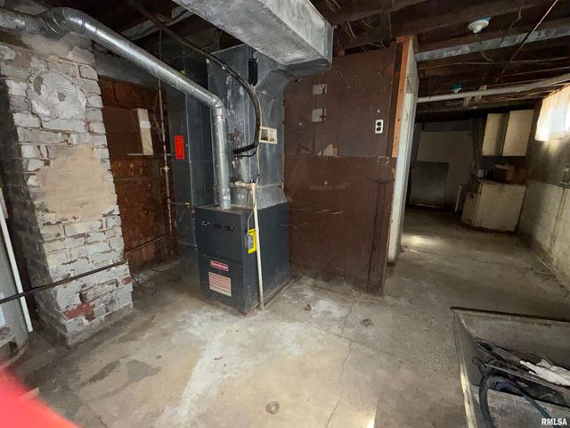 2313 S 13TH Street, Springfield, IL 62703