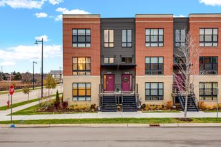 1200 Lakepointe Drive, Schaumburg, IL 60173