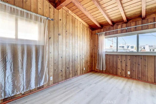 321 4th, Manhattan Beach, CA 90266