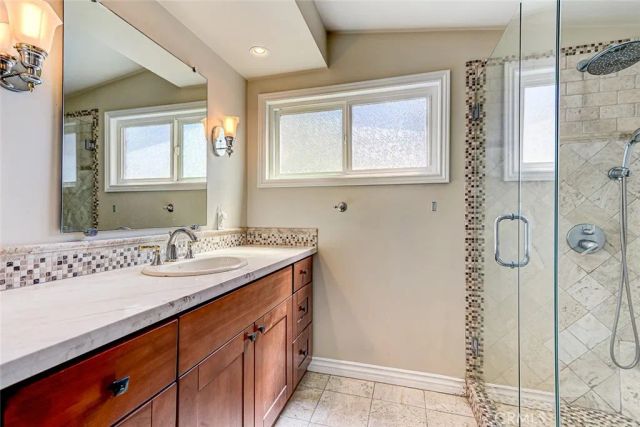 321 4th, Manhattan Beach, CA 90266