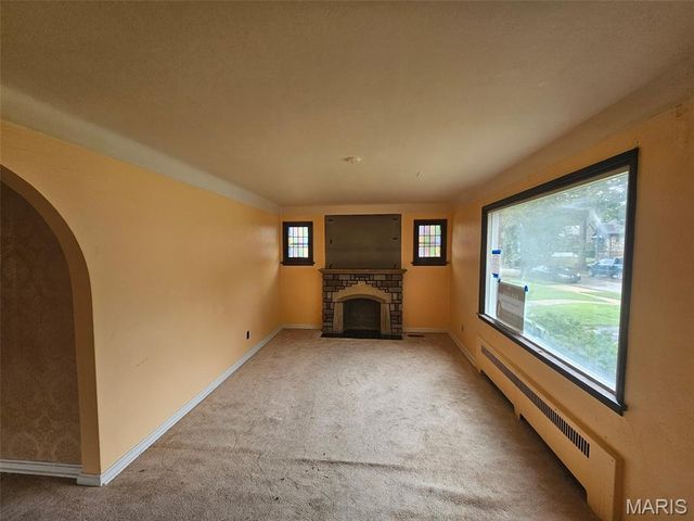 6708 Edison Avenue, St Louis, MO 63121