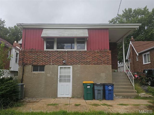 6708 Edison Avenue, St Louis, MO 63121