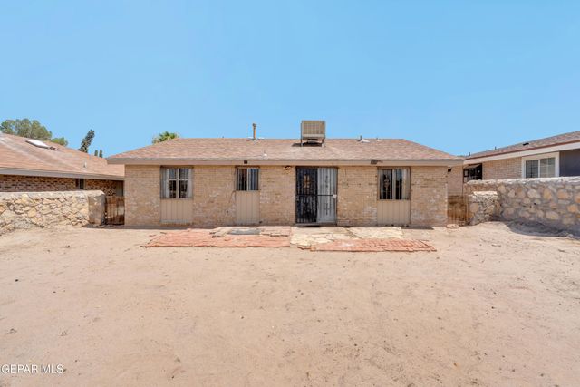 11816 TRACY AUSTIN Lane, El Paso, TX 79936