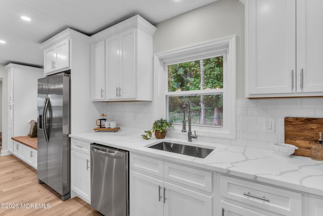 2 Templer Way, Hazlet, NJ 07730